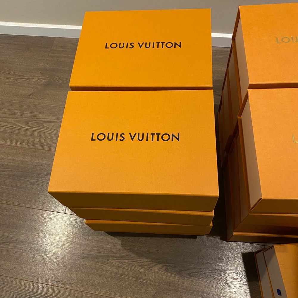 Louis Vuitton magnetic empty box